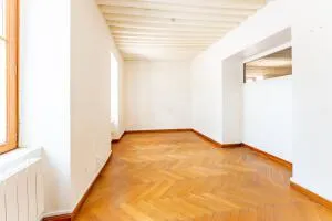 Apartment à Saint-Laurent-de-Mure — vignette 4