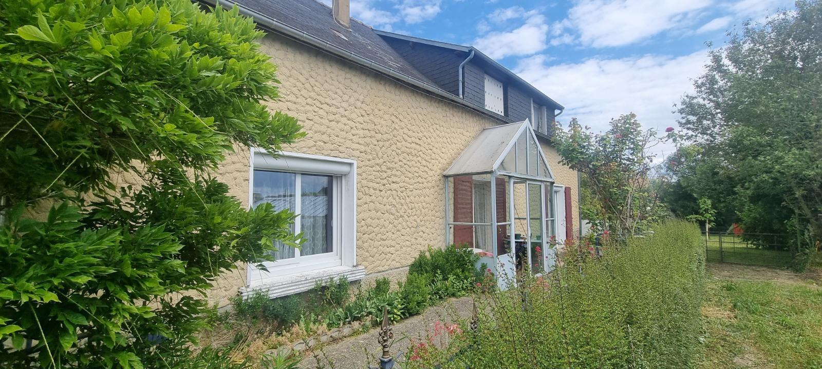 MAISON A RENOVER CENTRE BOURG 