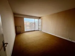 Apartment à Courbevoie — vignette 3