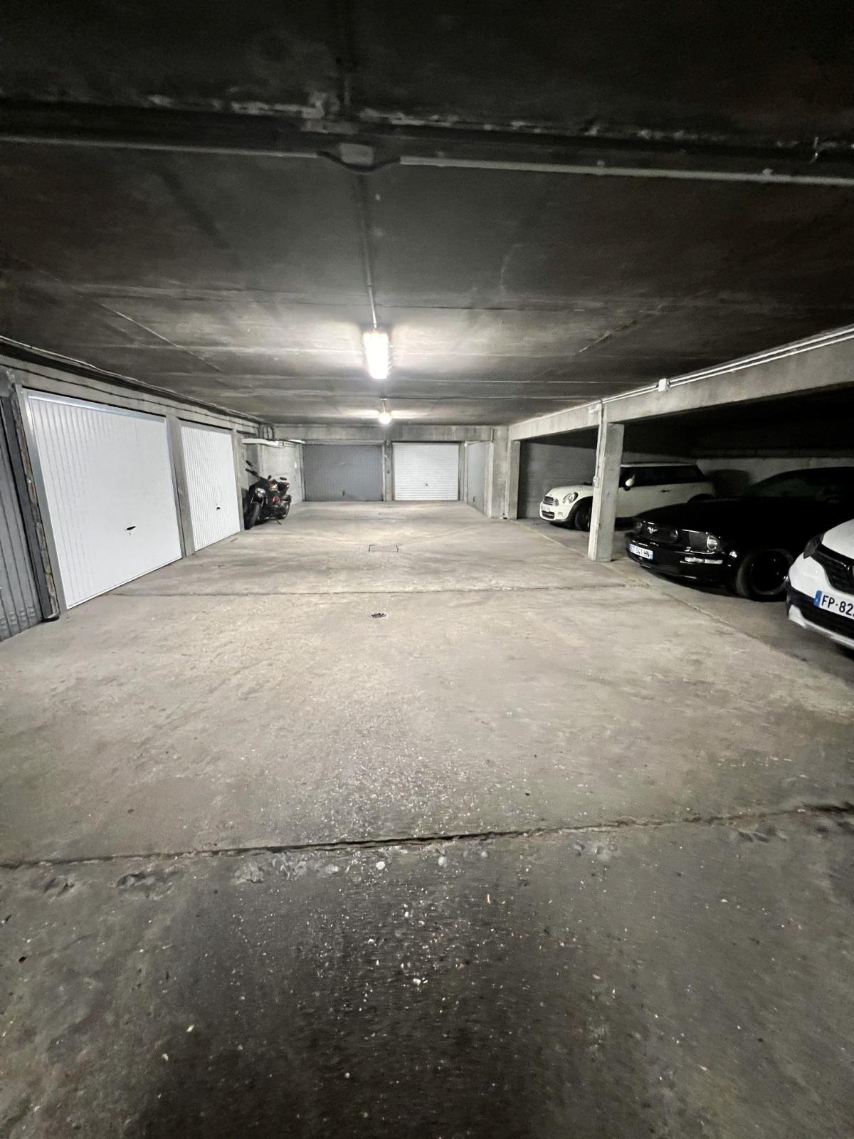 Appartement à Courbevoie — vignette 14