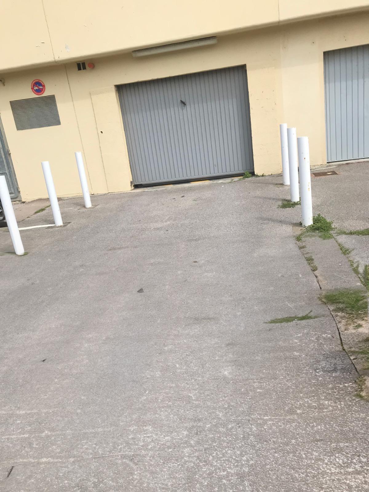 Garage fermé