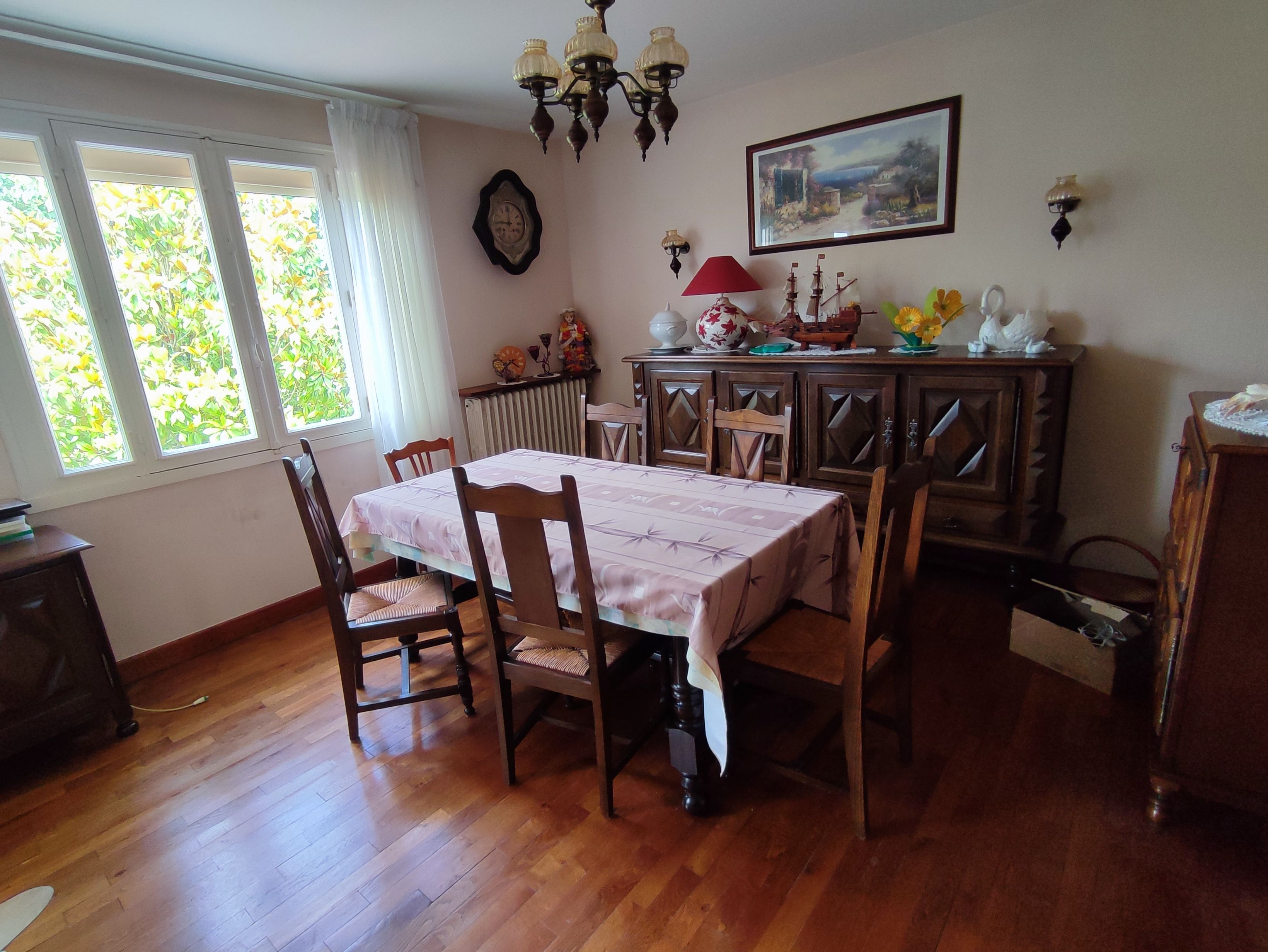 Maison à L'Isle-Jourdain — vignette 5