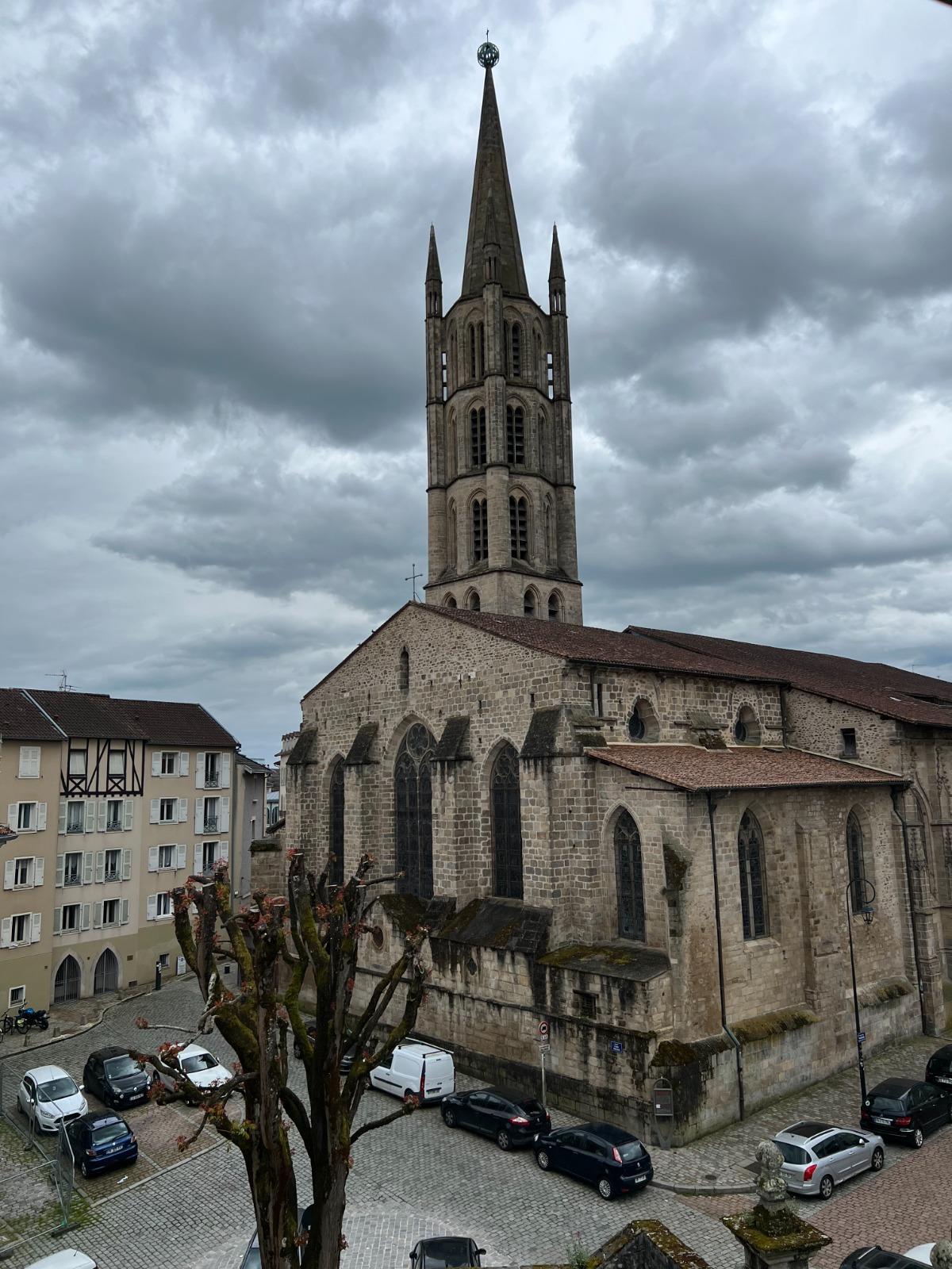 Apartment à Limoges — vignette 8