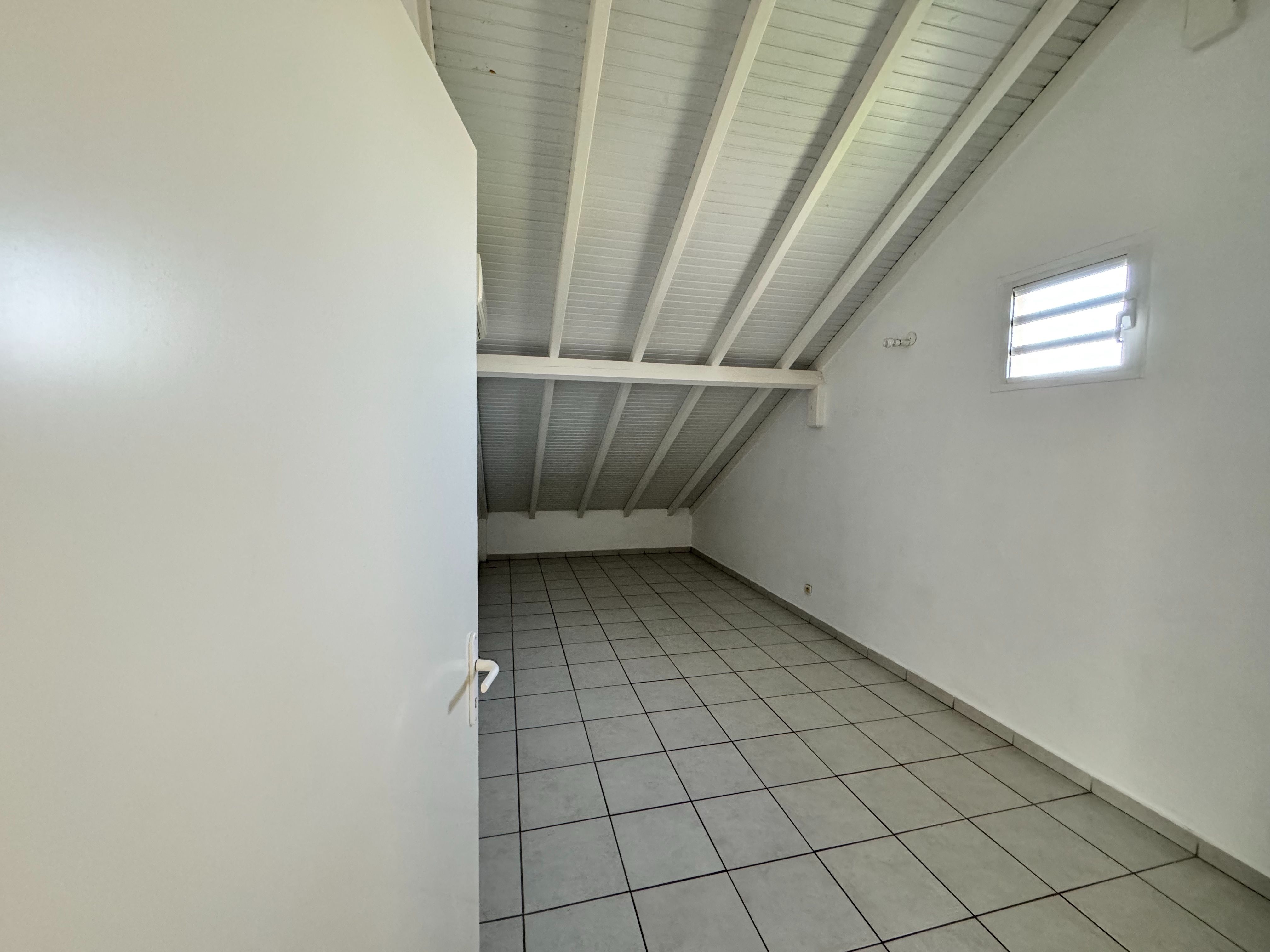 Appartement à Baie-Mahault — vignette 4
