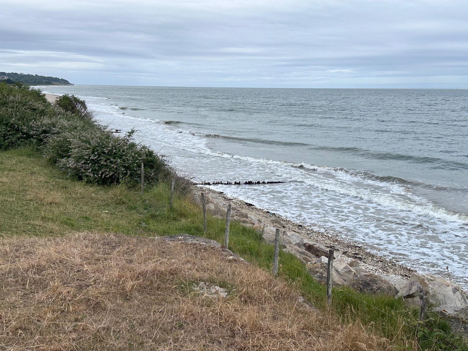 SITUATION EXCEPTIONNELLE MAISON AVEC ACCES DIRECT PLAGE