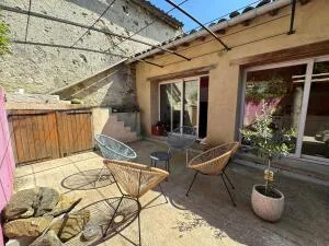 Appartement 3 pièces d'environ 66 m² avec terrasse et jardin à La Bégude-de-Mazenc