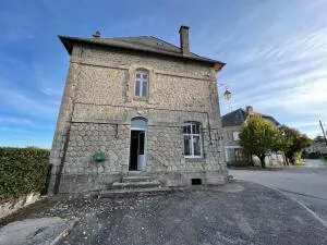 House à Montaignac-sur-Doustre — vignette 2