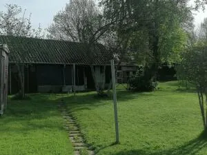 House à Fiquefleur-Équainville — vignette 2