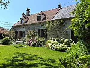 MAISON DE CHARME HAMEAU DE QUARRE LES TOMBES