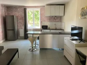 Apartment à Écully — vignette 2