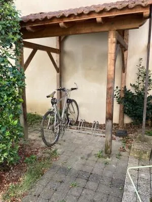 Apartment à Écully — vignette 12