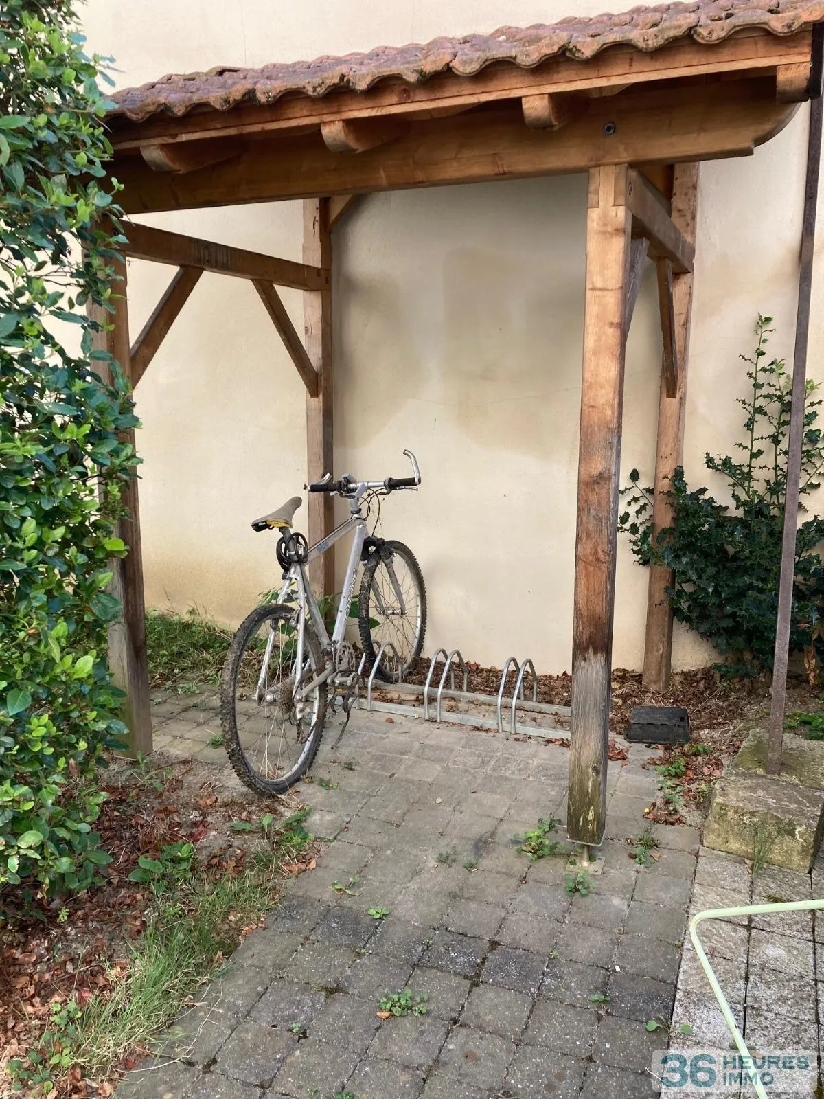 Apartment à Écully — vignette 12