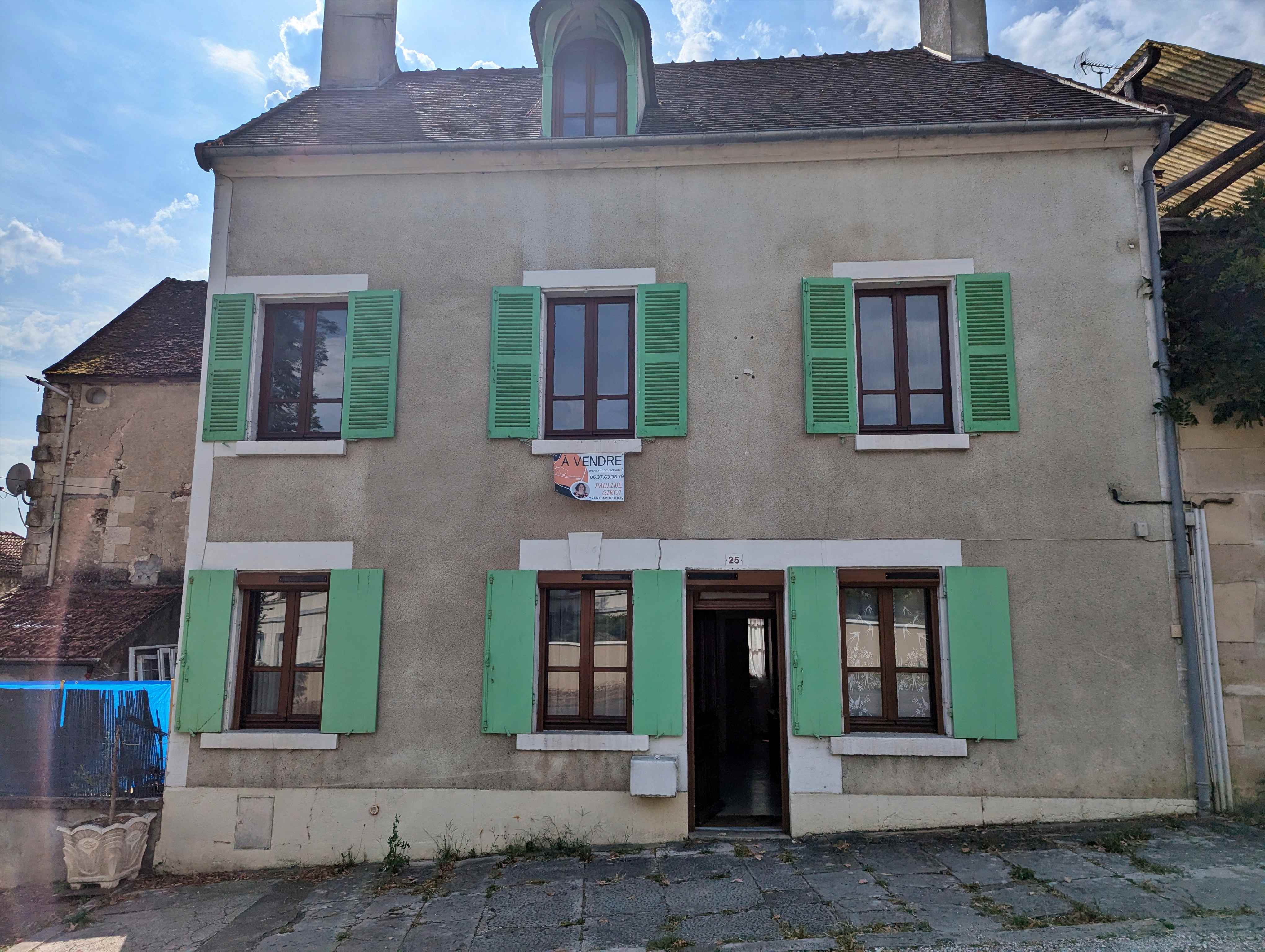 Maison à Coulanges-sur-Yonne — vignette 2