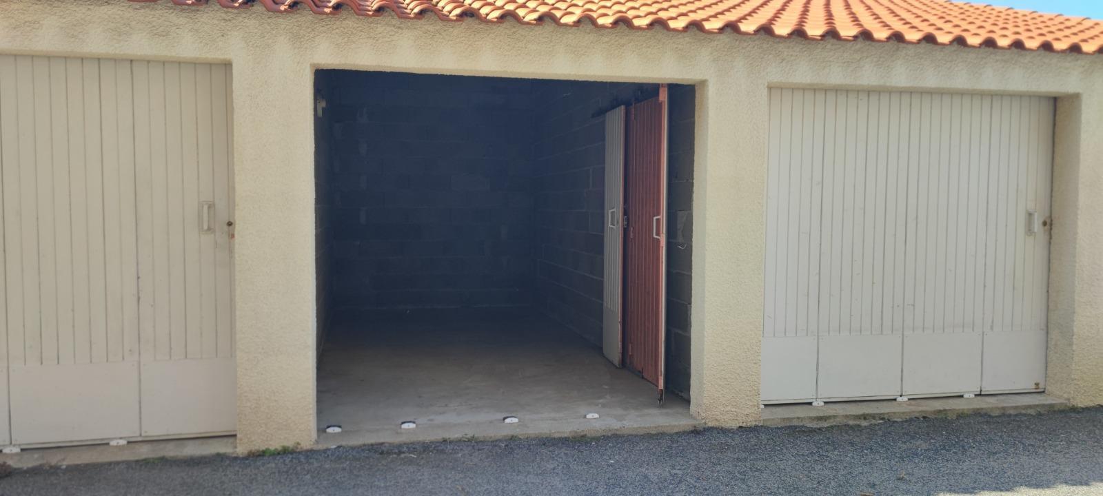 Garage – Parking à Saint-Cyprien — vignette 2