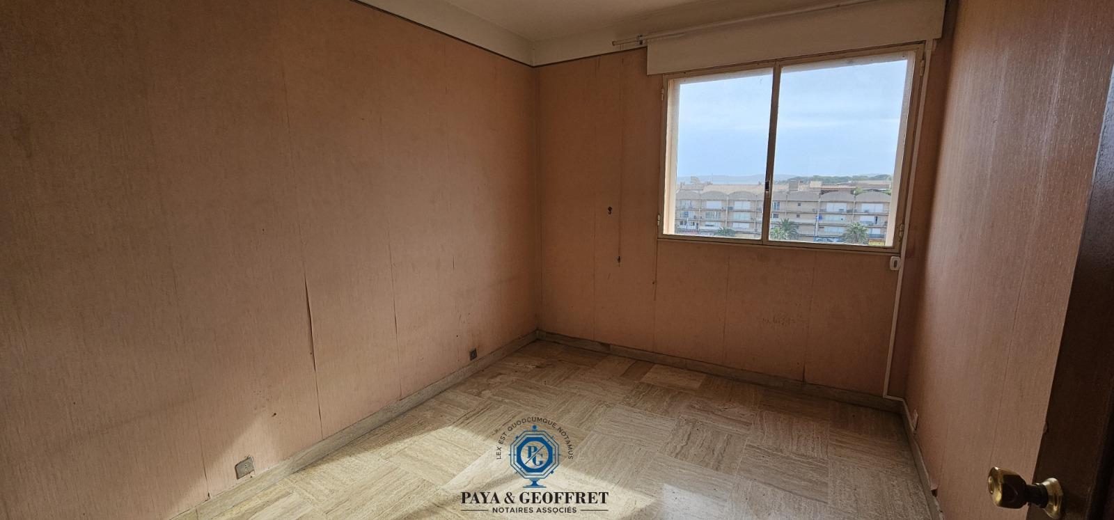 Apartment à Hyères — vignette 7