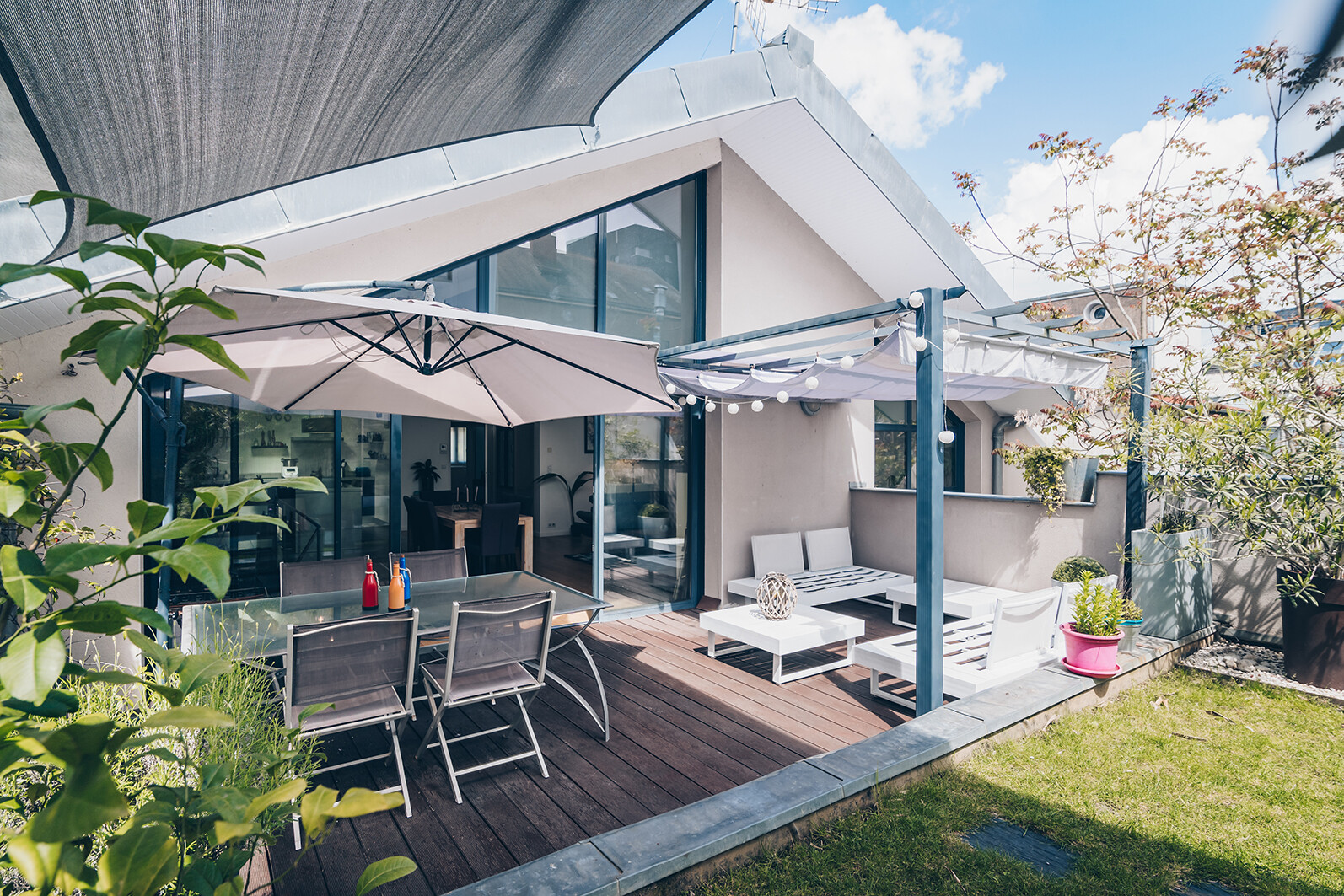 Maison contemporaine 4 chambres esprit LOFT + bureaux indépendants de 70m² en plein coeur de Nantes.