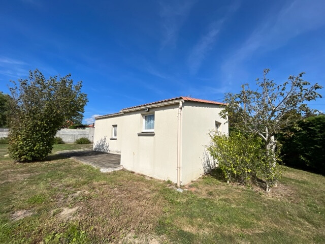 Bâtiment réhabilitable en habitation 
