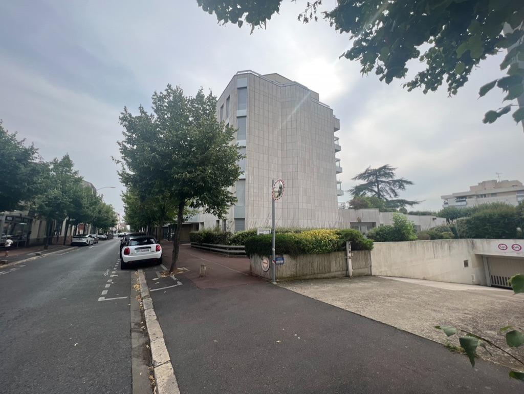 Appartement à Saint-Maur-des-Fossés — vignette 11
