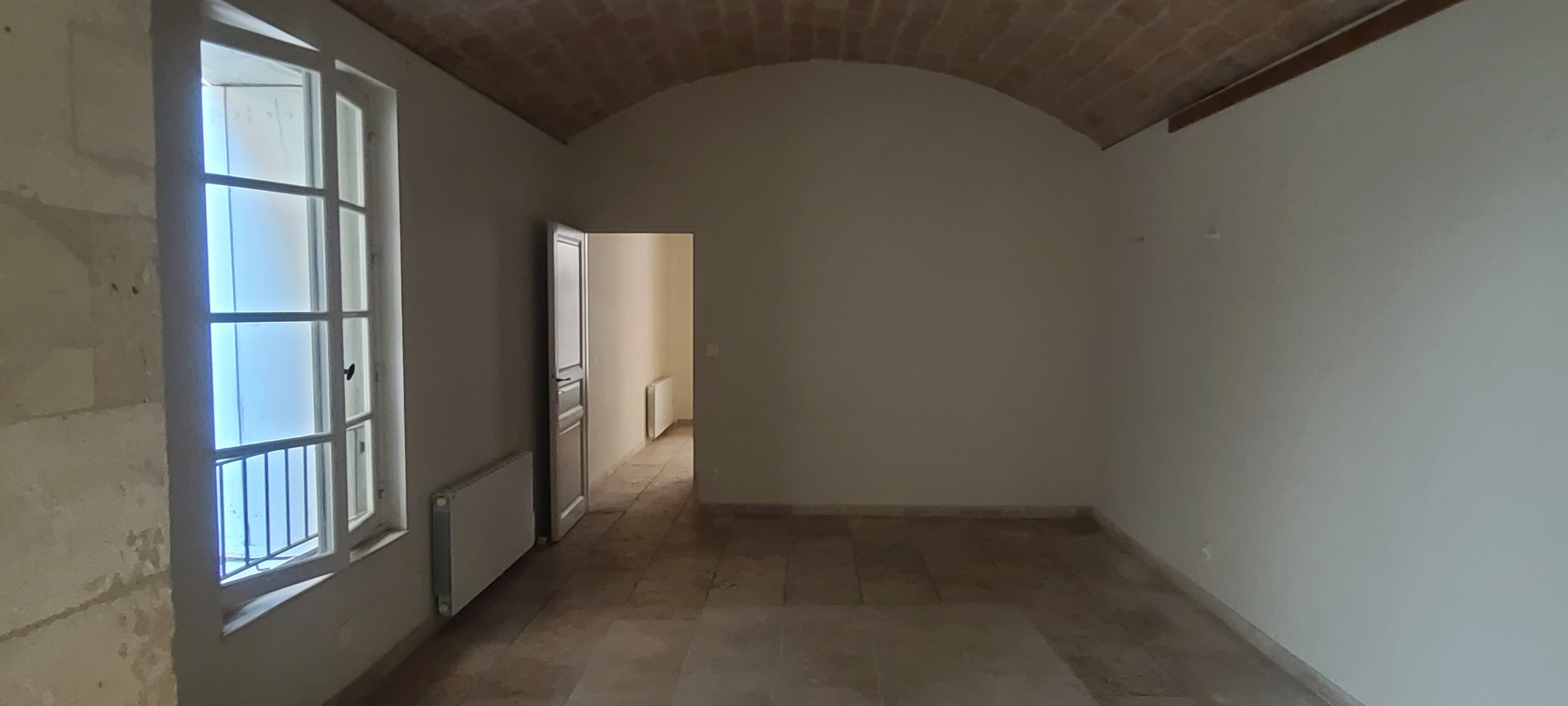 Apartment à Nîmes — vignette 2