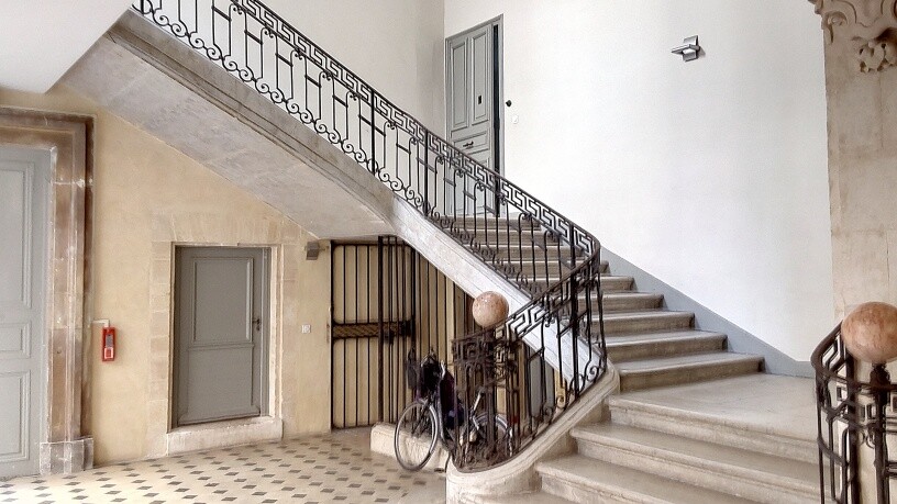Apartment à Nîmes — vignette 4
