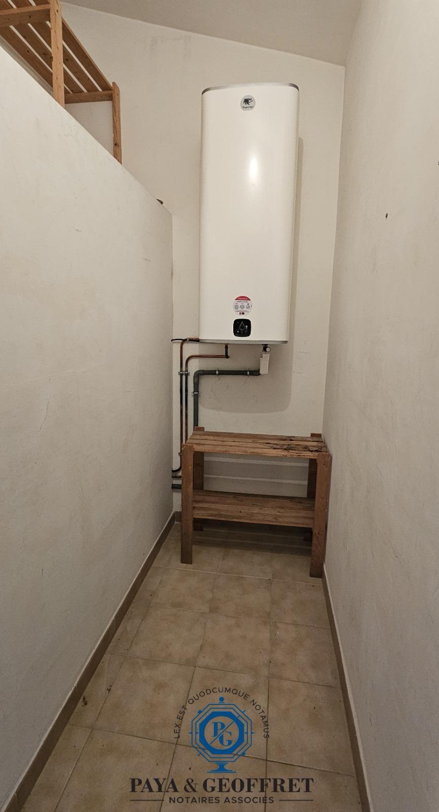 Apartment à Le Muy — vignette 5
