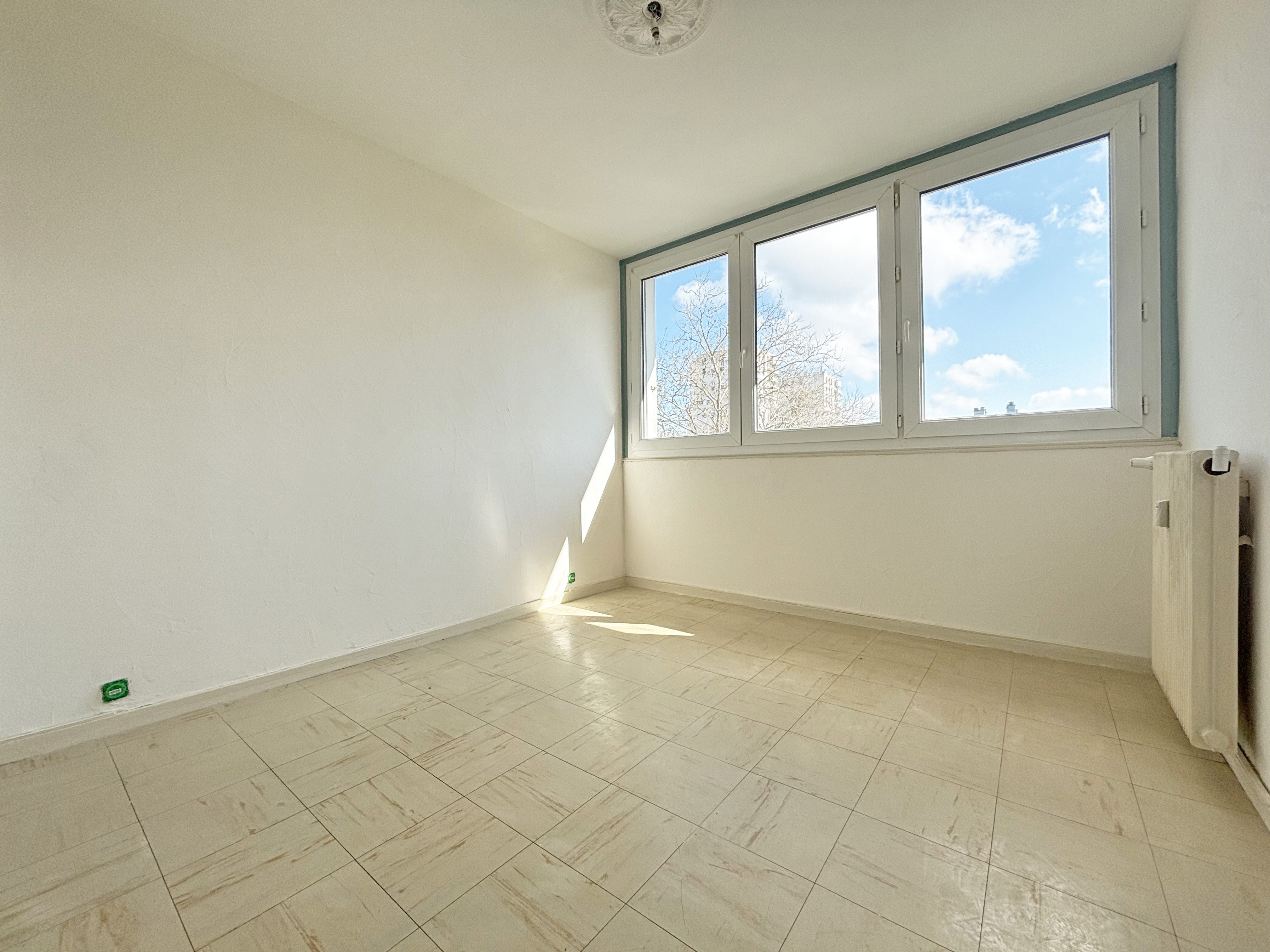 Apartment à Limoges — vignette 5
