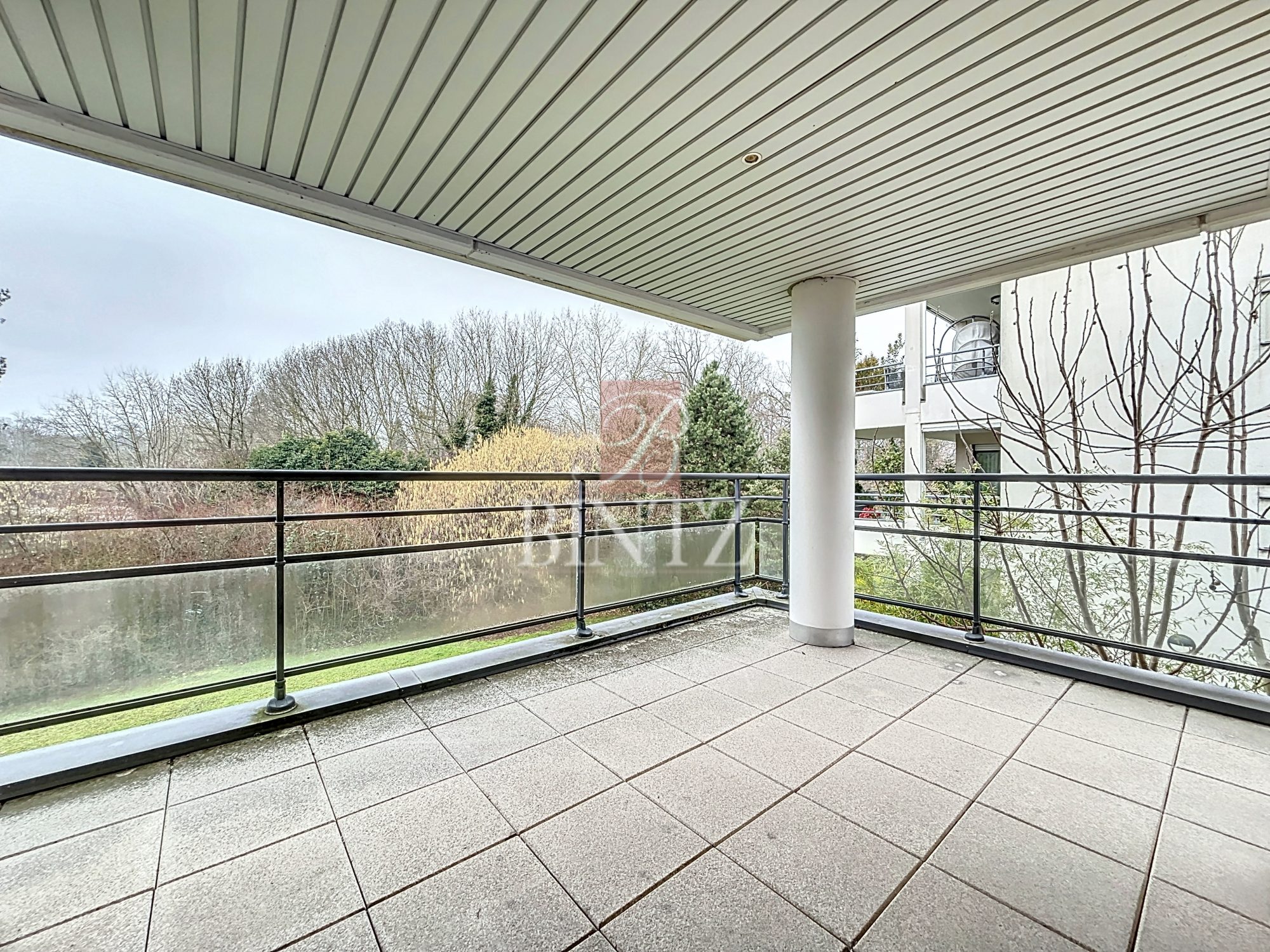 Apartment à Strasbourg — vignette 3