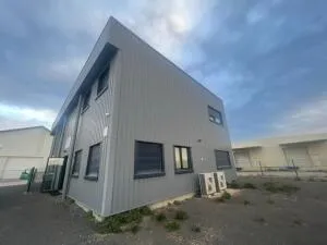 ENTREPOT INDUSTRIEL ET COMMERCIAL ZONE ACT ECO LEZIGNAN CORBIERES