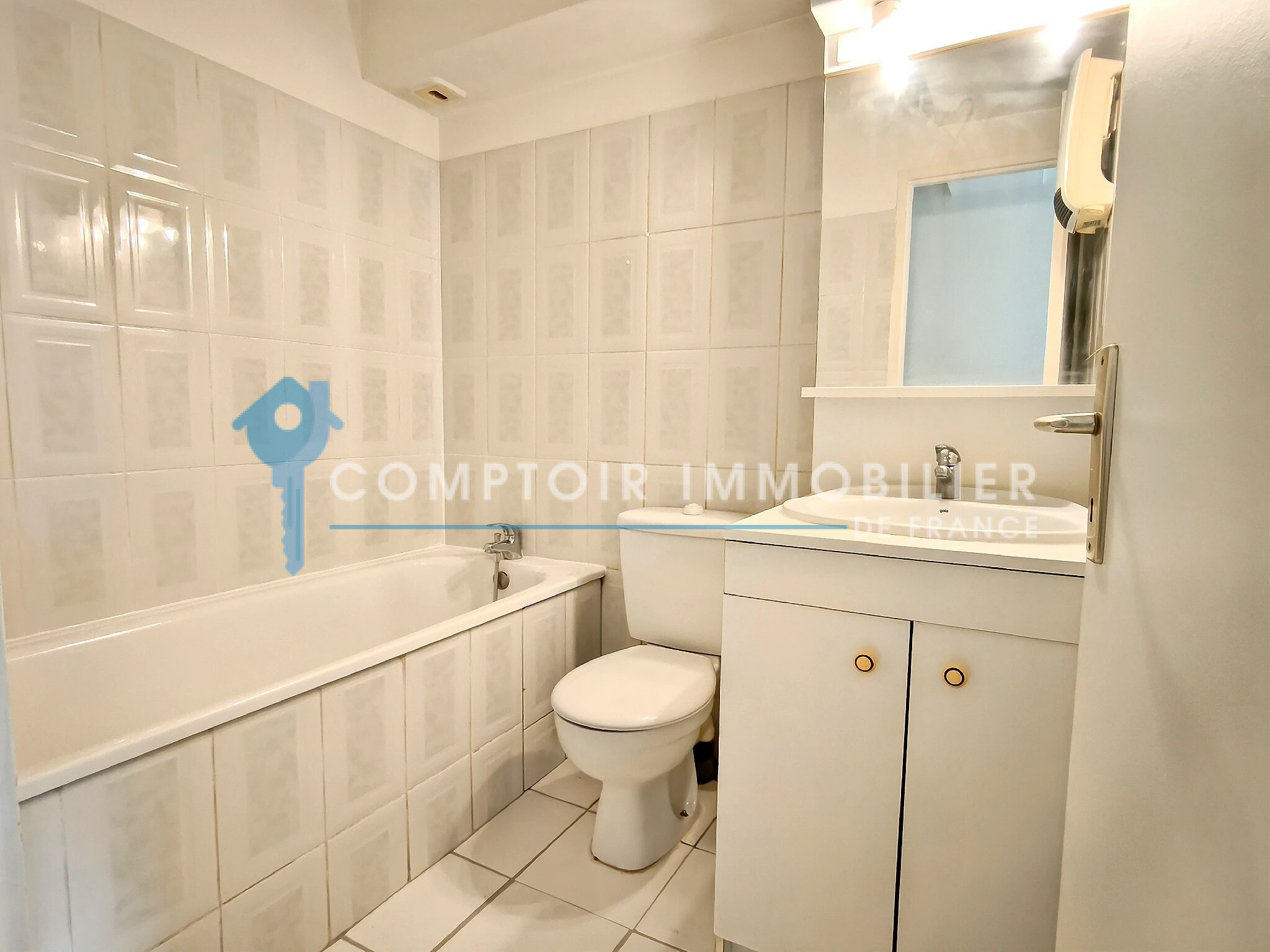Apartment à Juvignac — vignette 6