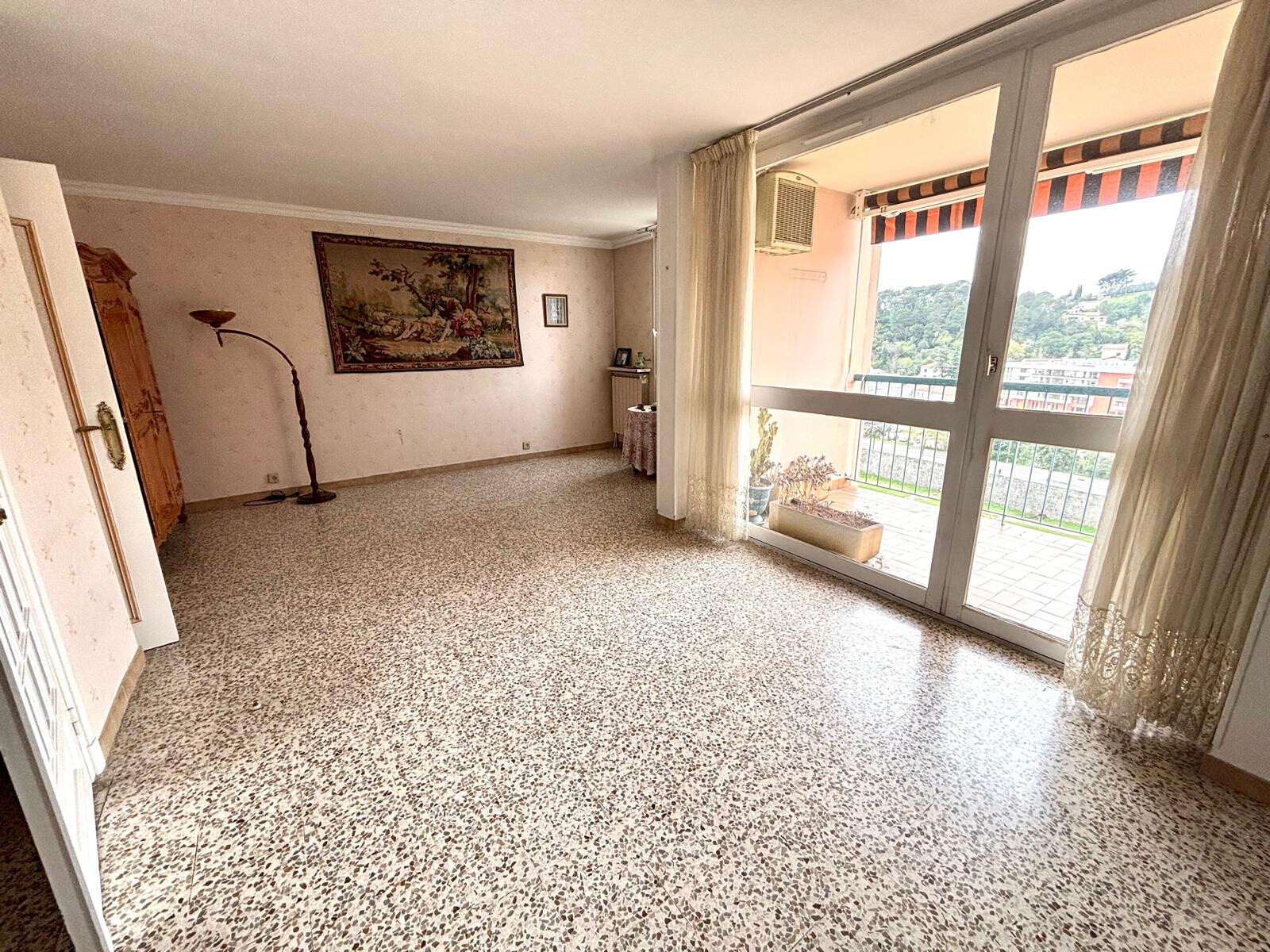 Apartment à Alès — vignette 2