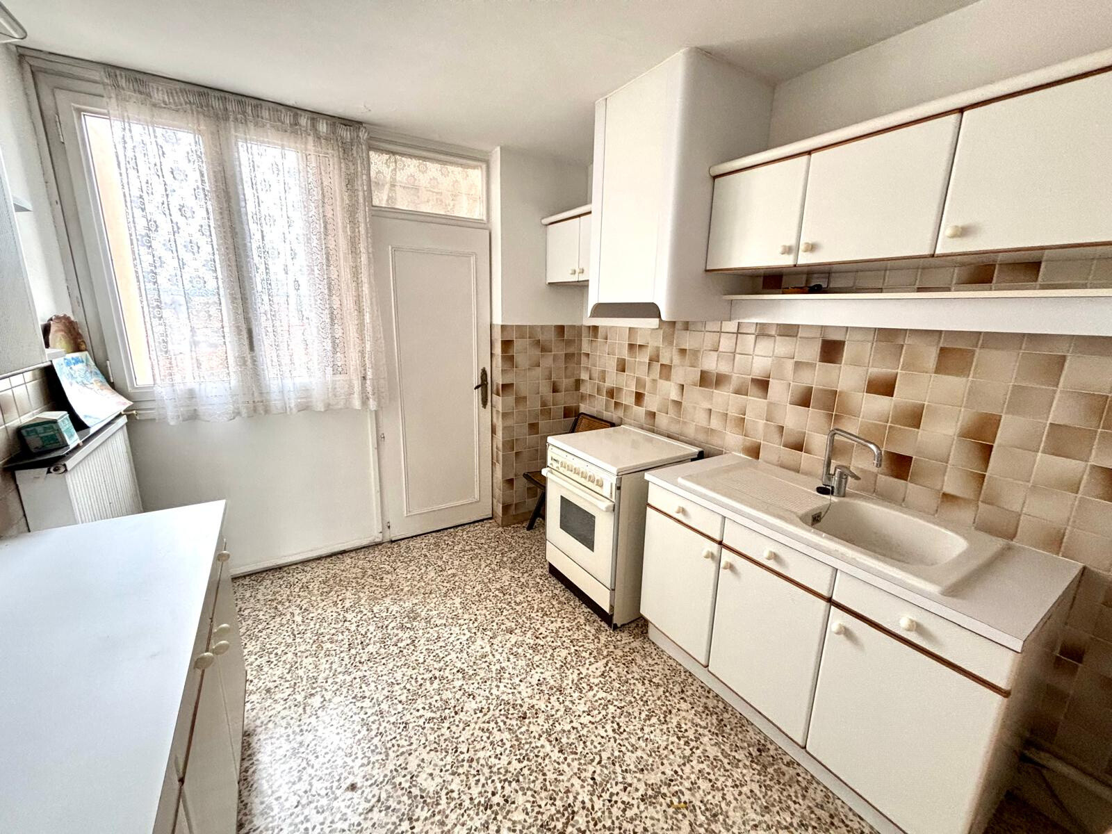 Apartment à Alès — vignette 4