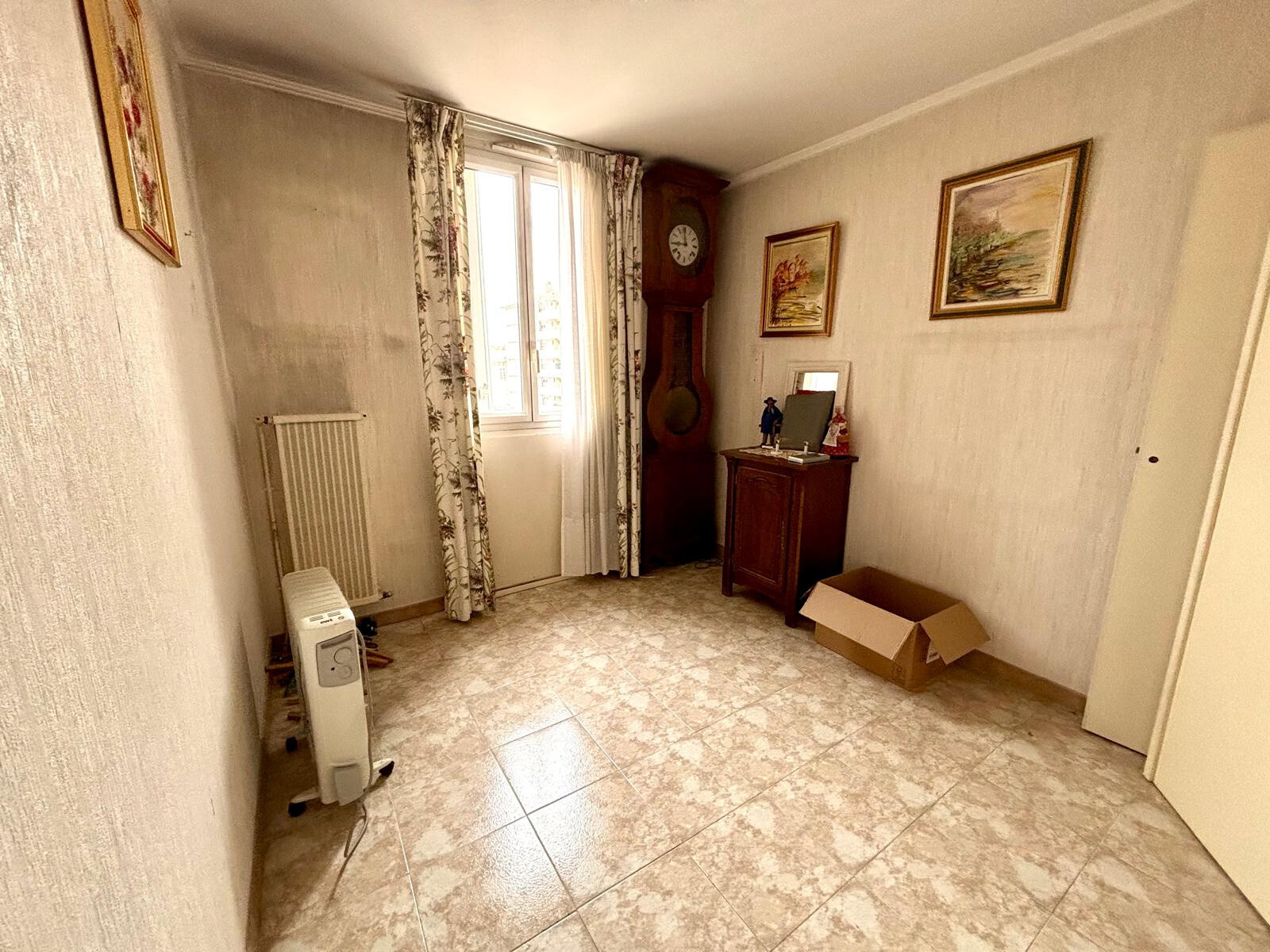 Apartment à Alès — vignette 7