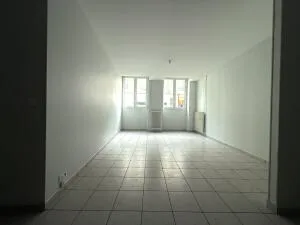 Apartment à Rive-de-Gier — vignette 2