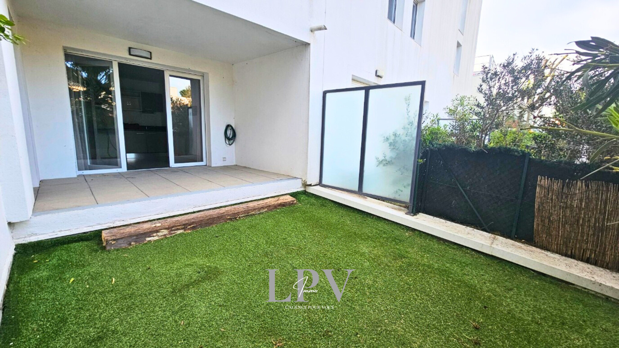 T1 Bis de 35m2 avec terrasse de 23m2 garage