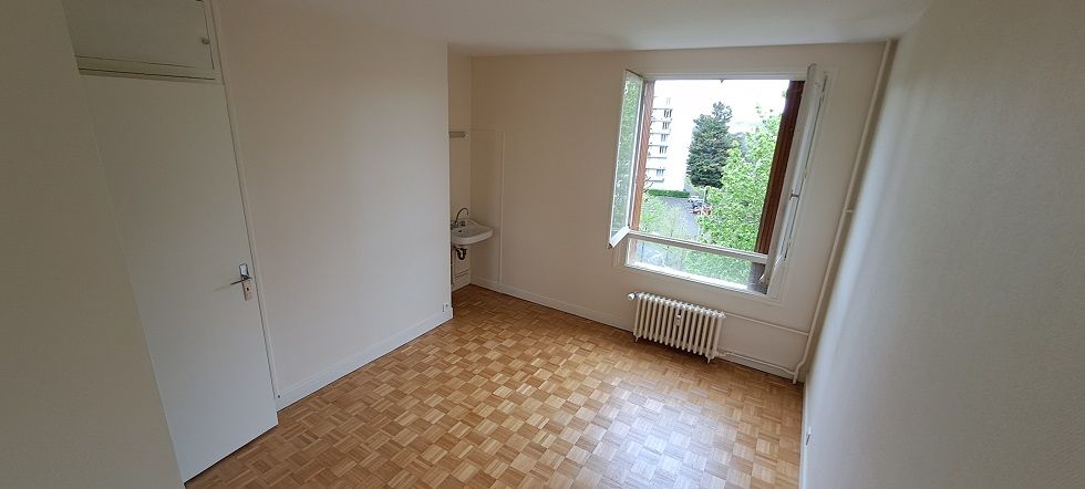 Apartment à Compiègne — vignette 5