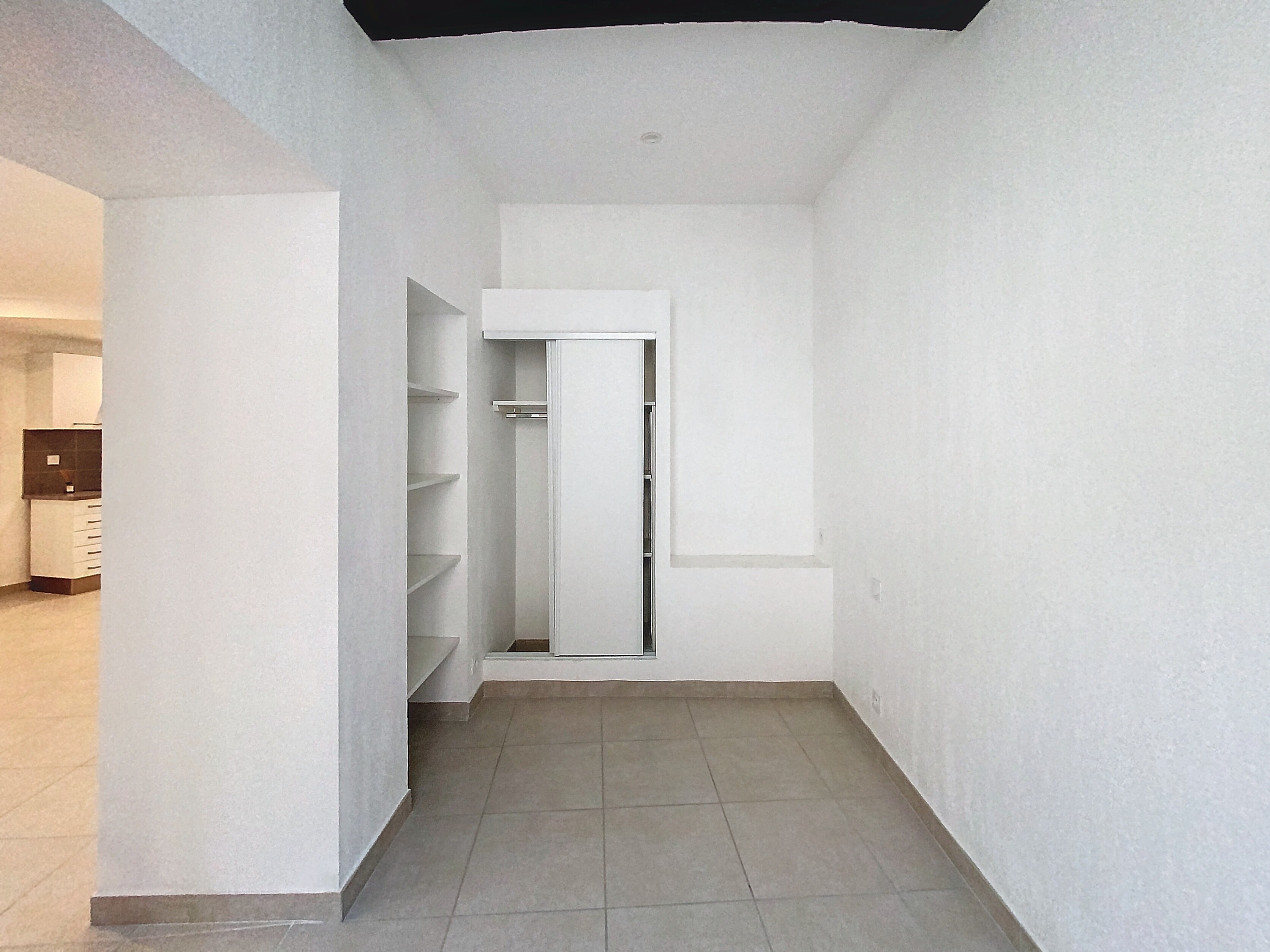 Apartment à Nîmes — vignette 5