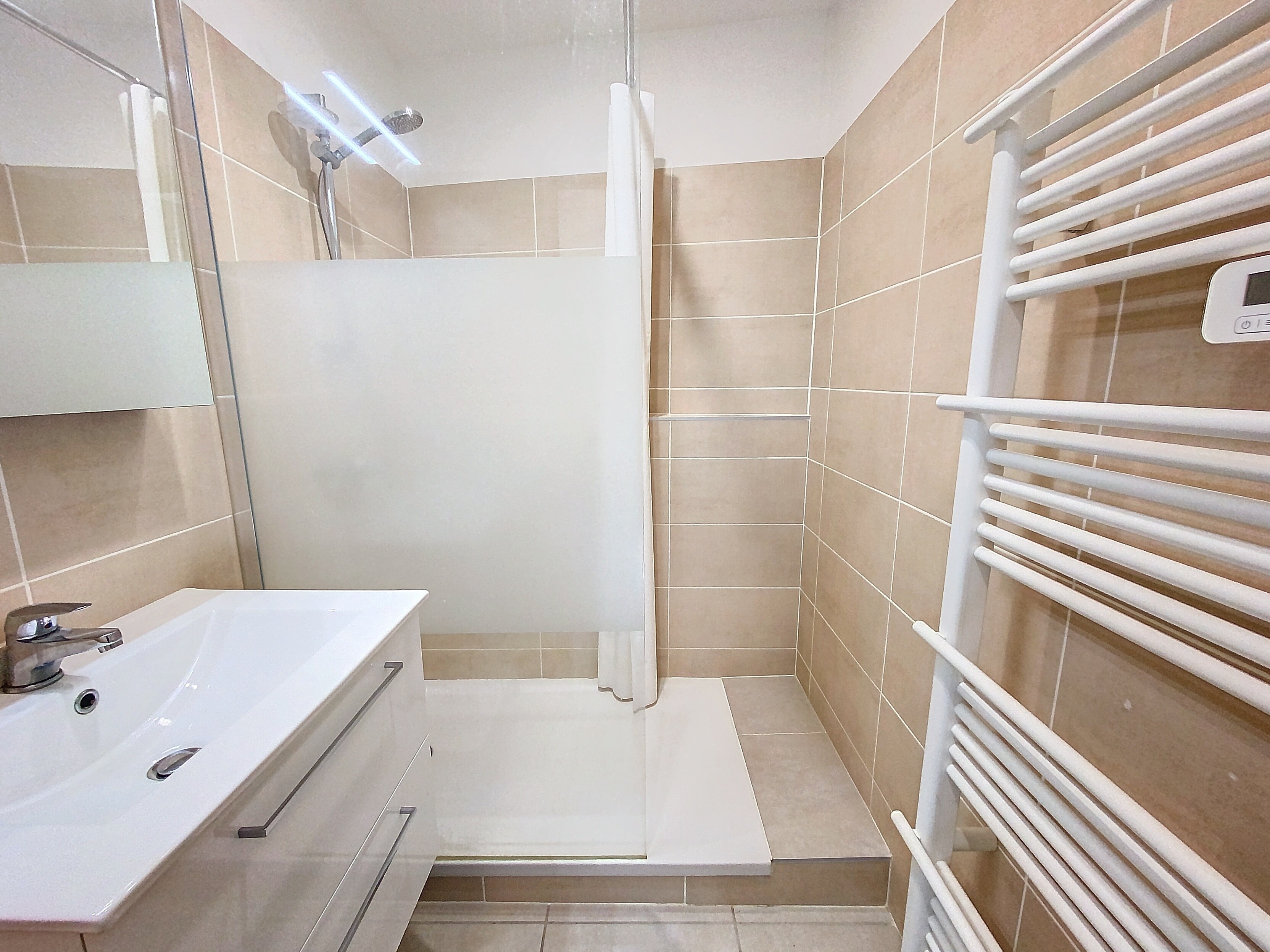 Apartment à Nîmes — vignette 9