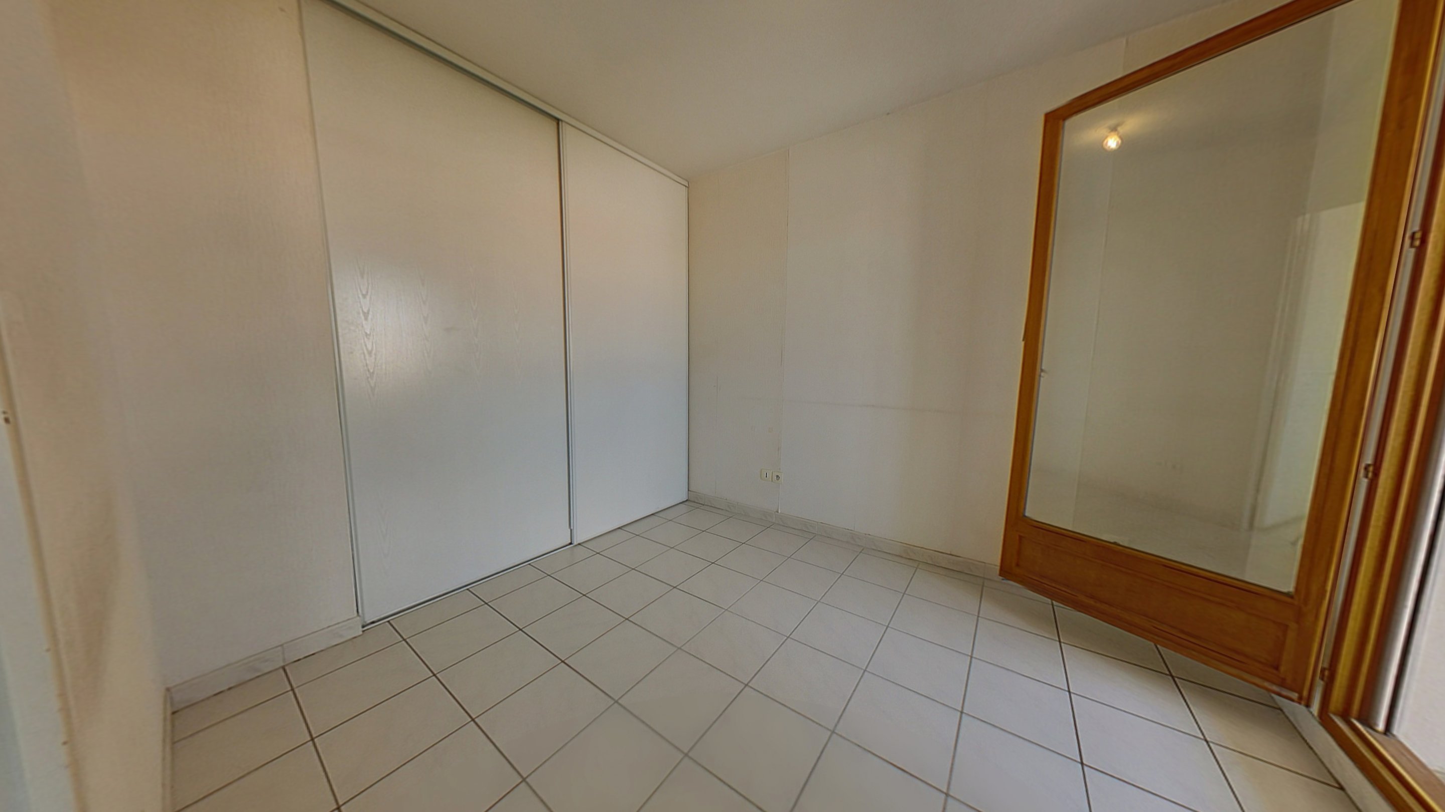 Apartment à Lunel — vignette 4