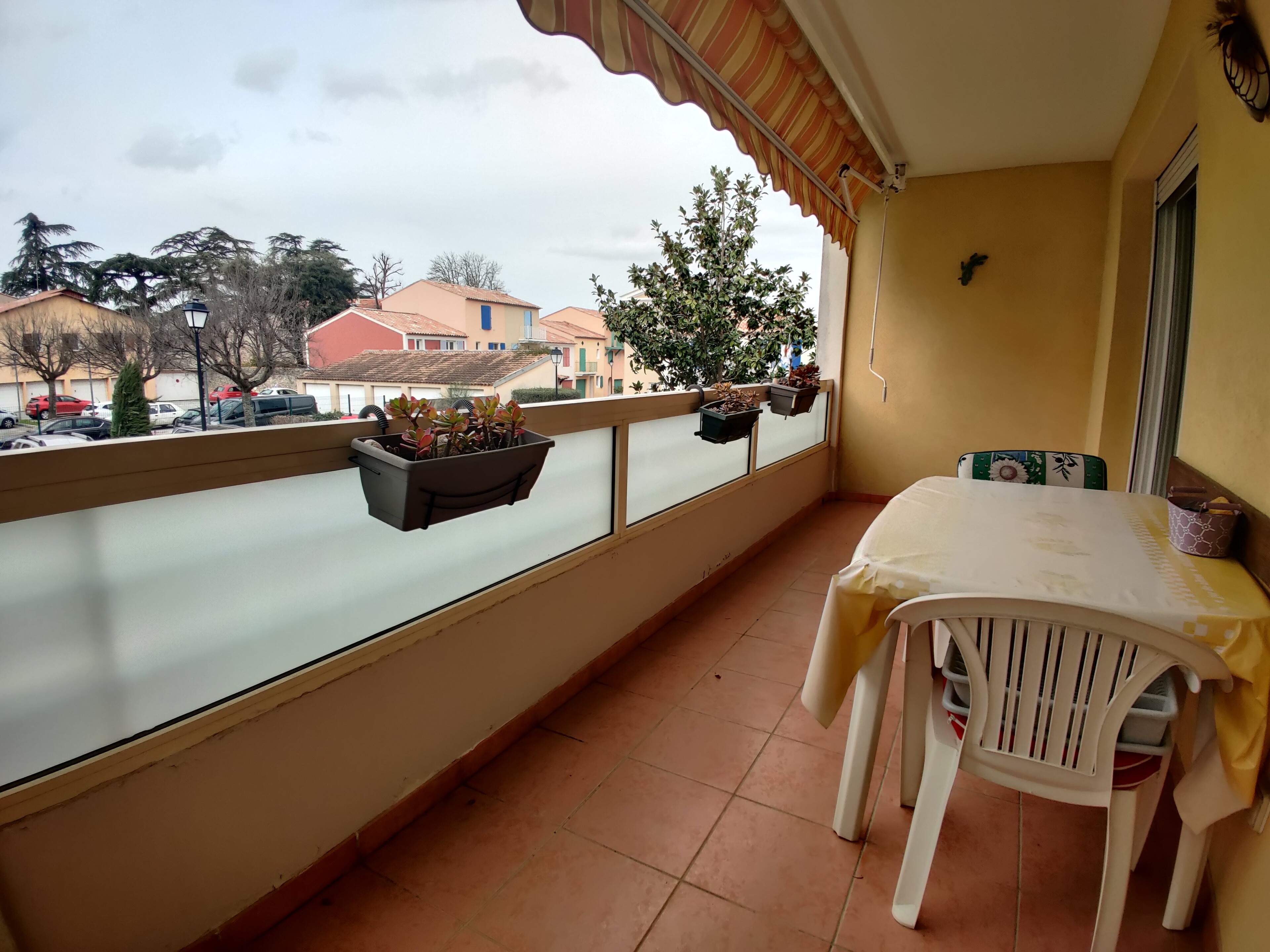 Apartment à Saint-Maximin-la-Sainte-Baume — vignette 2