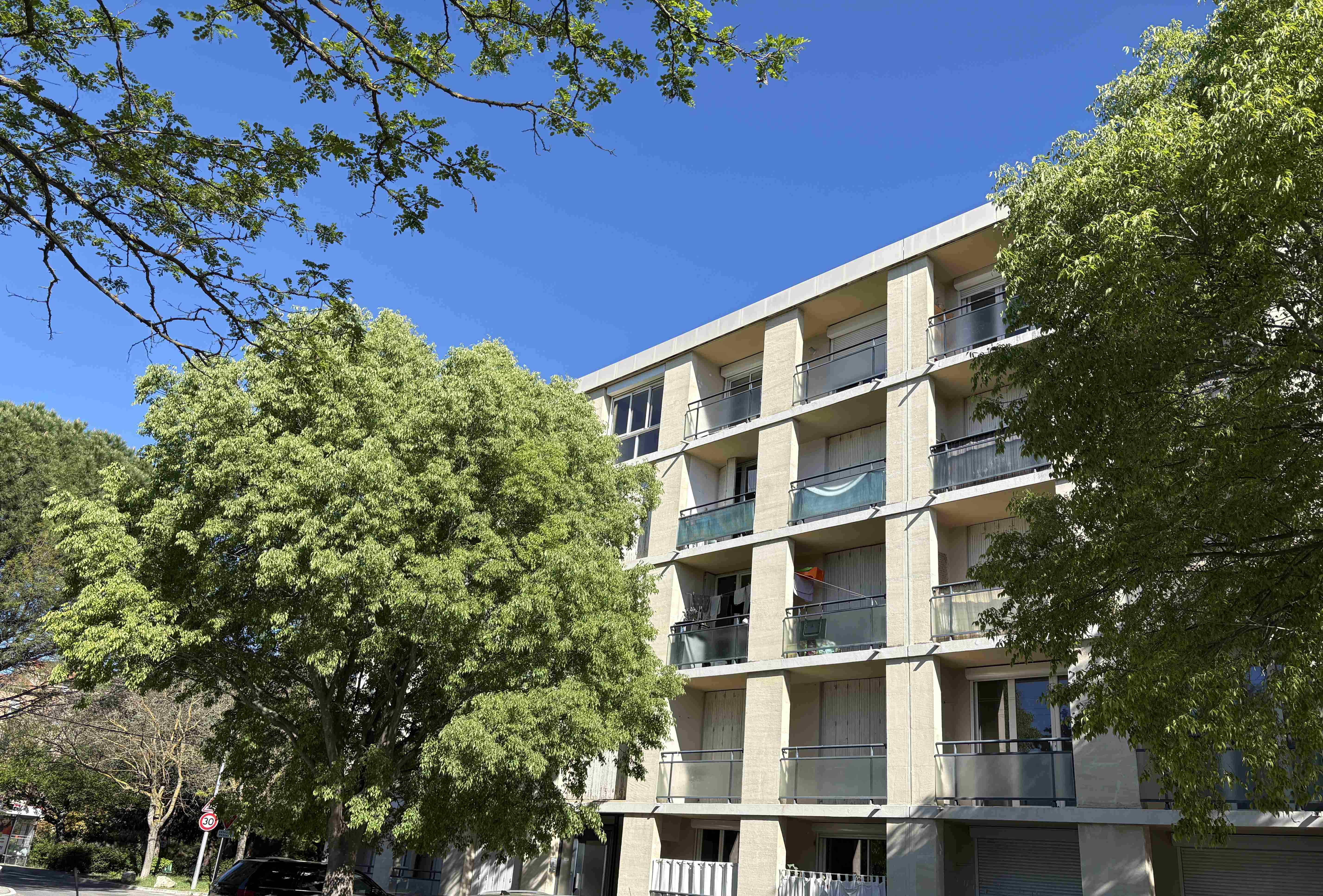 Apartment à Aix-en-Provence — vignette 3