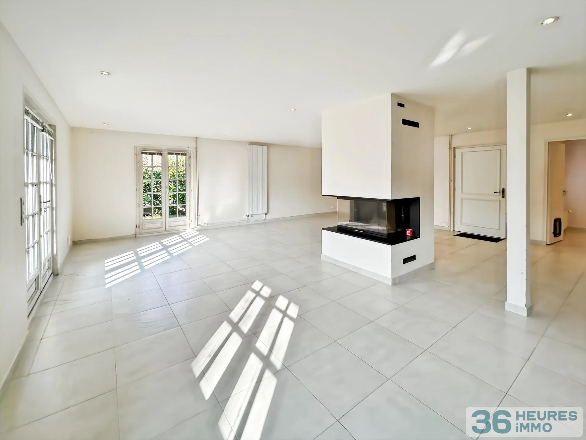 House à Le Mesnil-le-Roi — vignette 3