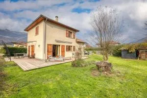 MAISON FAMILIALE - TENCIN