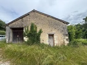 Agricultural Property à Antonne-et-Trigonant — vignette 2