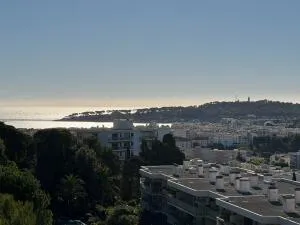 Apartment à Antibes — vignette 11