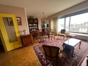 Apartment à Les Lilas — vignette 5