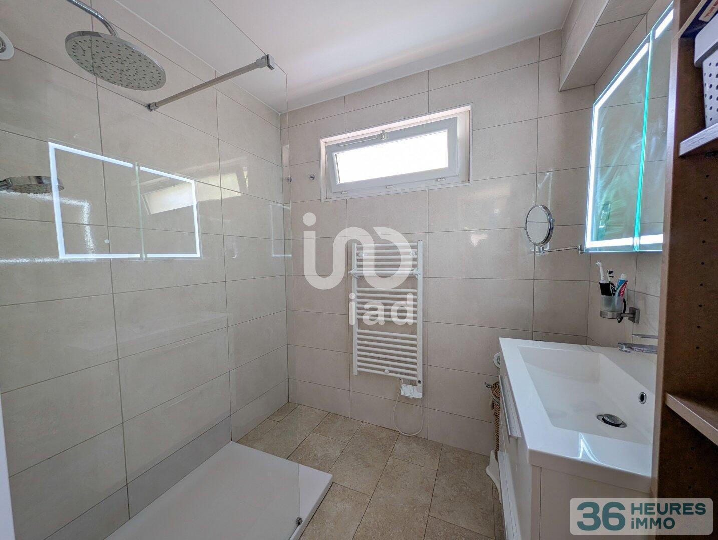 Apartment à Fréjus — vignette 8