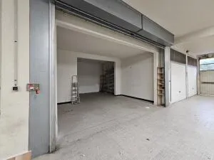 Garage / Parking à Vallauris — vignette 3
