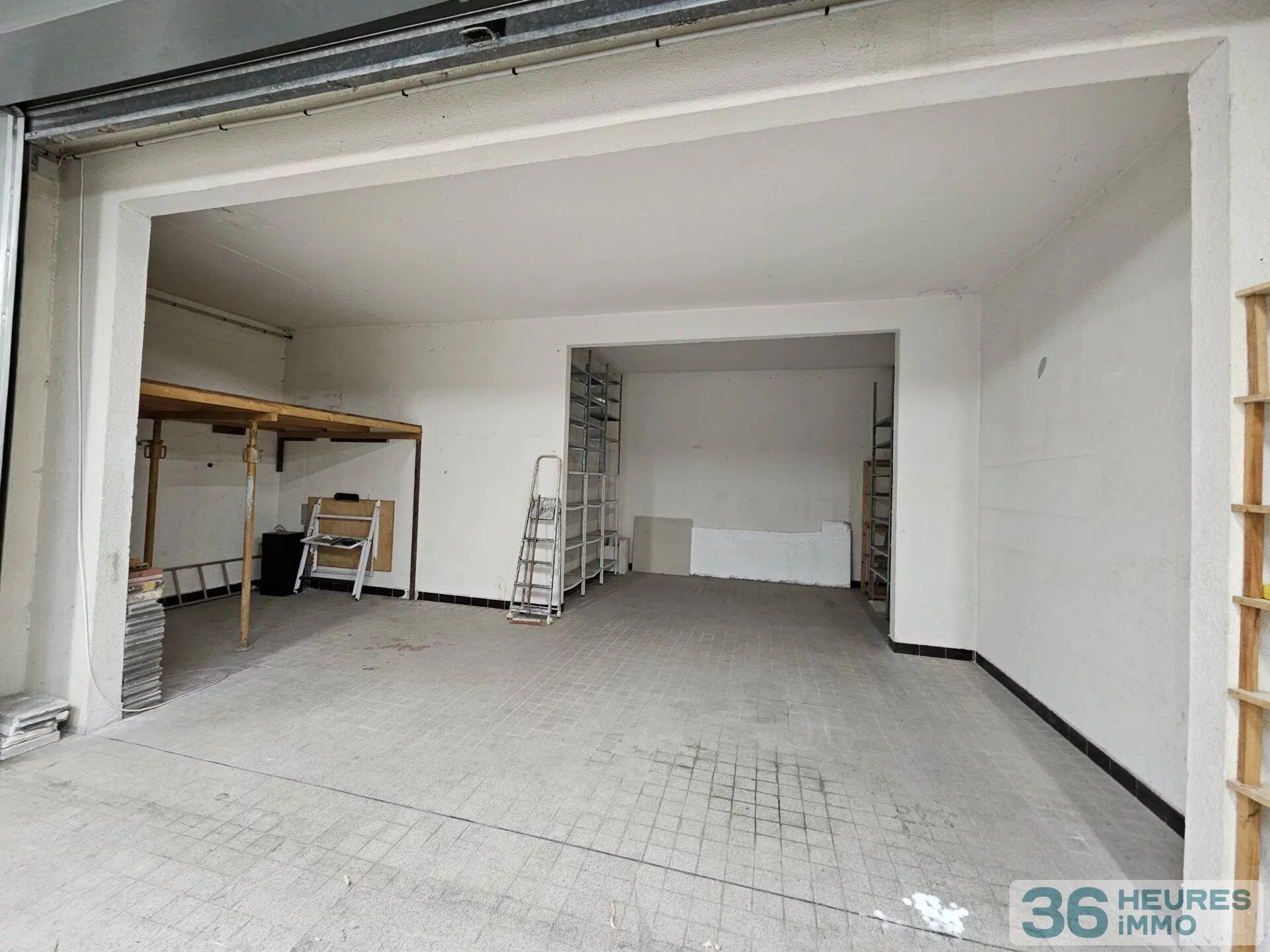 Garage / Parking à Vallauris — vignette 4