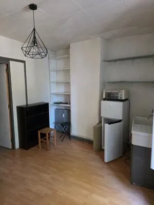 Apartment à Bordeaux — vignette 4