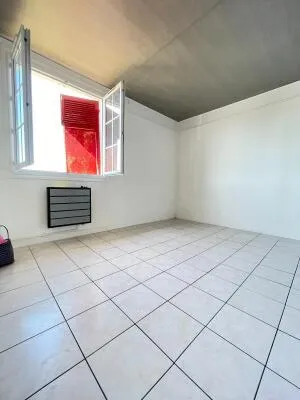 Apartment à Troyes — vignette 4